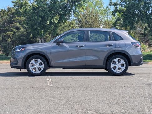 Used 2025 Honda HR-V LX image 9