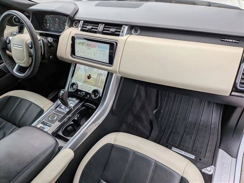 Used 2020 Land Rover Range Rover Sport HST image 23