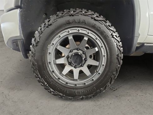 Used 2020 Chevrolet Silverado 2500 LTZ w/ LTZ Premium Package image 14