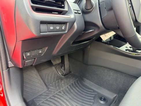 New 2026 Toyota Prius Plug-In Hybrid FWD image 14
