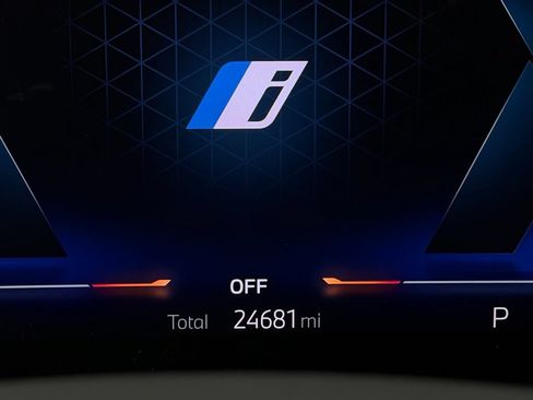 Used 2023 BMW i4 eDrive40 w/ Premium Package RWD image 14
