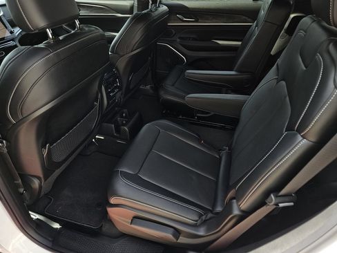 New 2026 Jeep Grand Cherokee L Limited AWD/4WD image 12