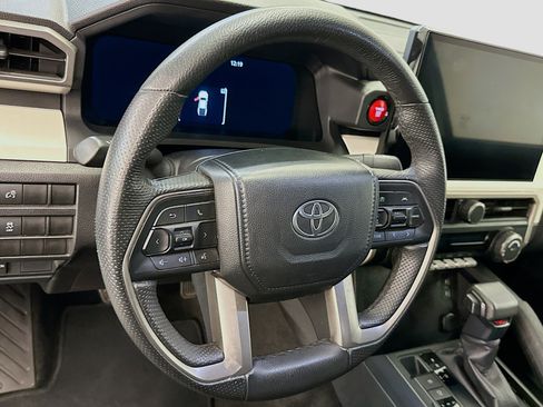 Used 2024 Toyota Tacoma TRD Off-Road image 18