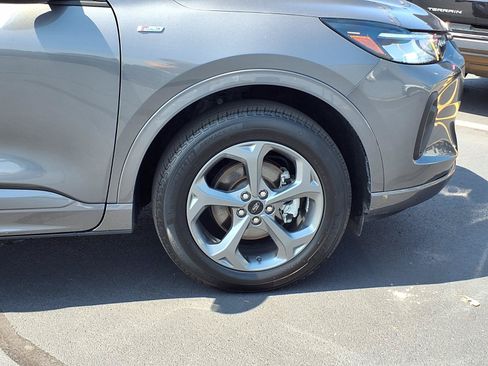 Used 2024 Ford Escape ST-Line w/ Tech Pack #1 AWD/4WD image 28