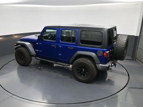 Used 2018 Jeep Wrangler Unlimited Sport AWD/4WD image 30