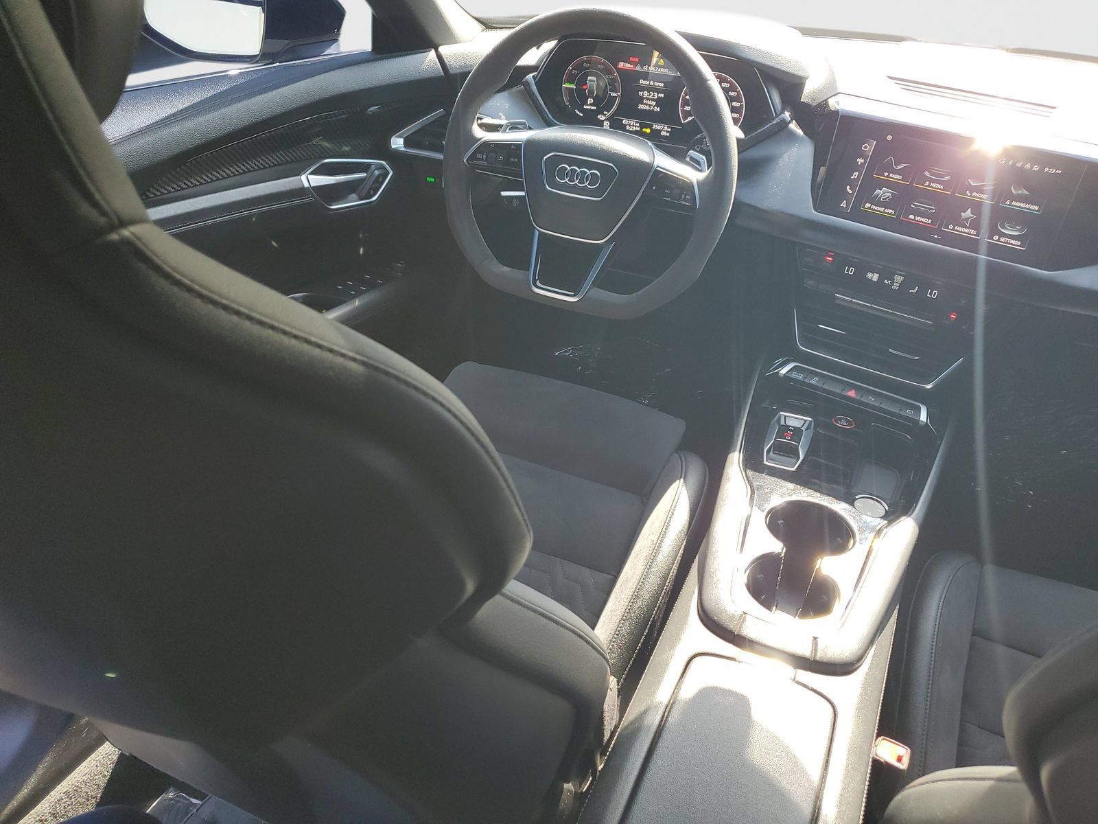 Used 2023 Audi e-tron GT Premium Plus AWD/4WD image 10