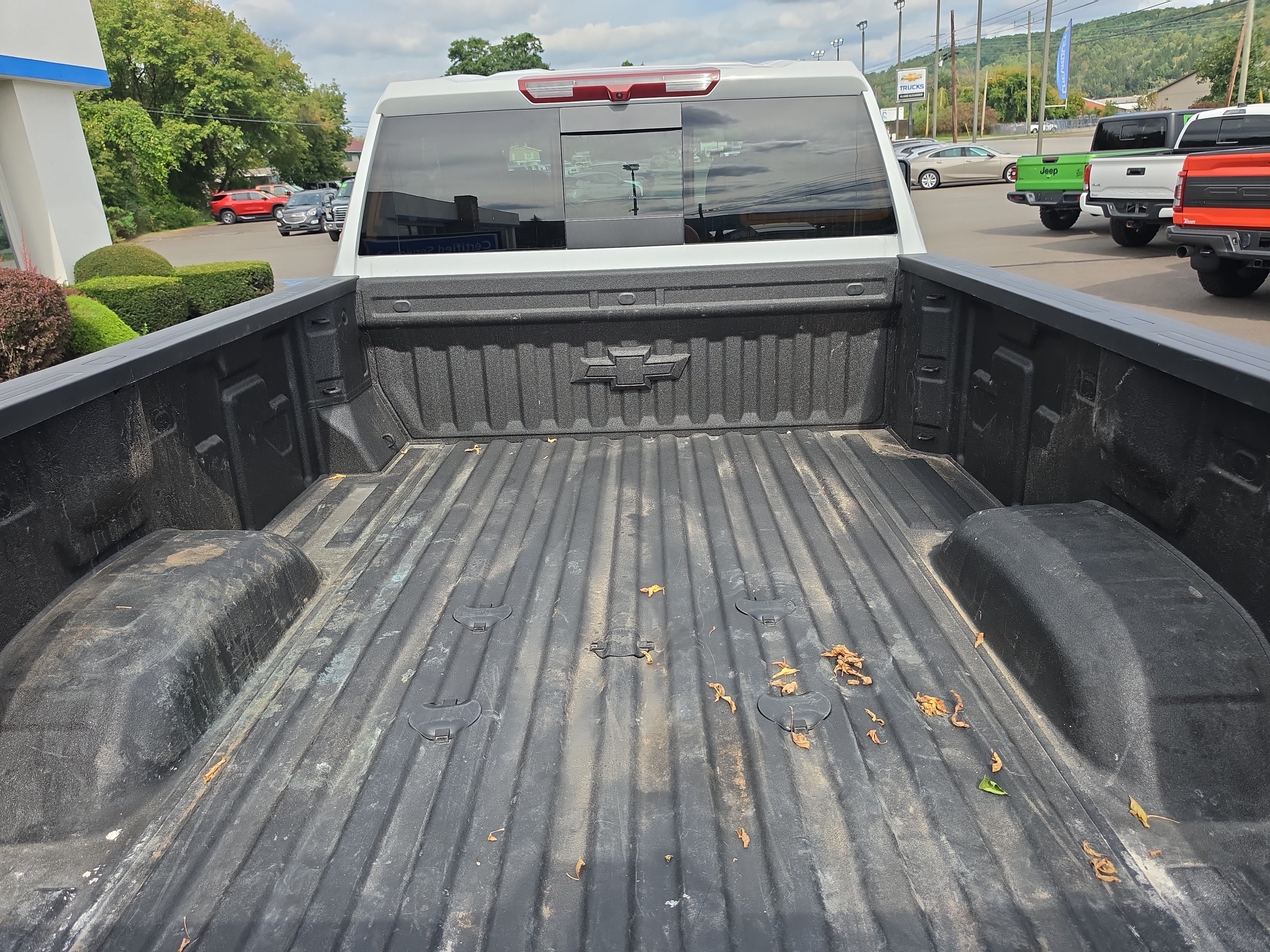 Used 2026 Chevrolet Silverado 3500 LTZ w/ LTZ Convenience Package AWD/4WD image 5