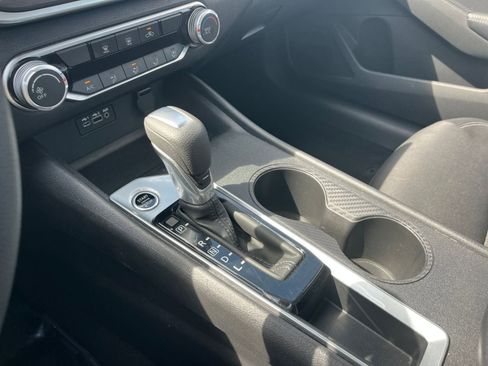 Used 2025 Nissan Altima 2.5 SV image 42