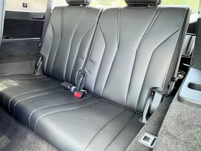 Used 2023 Acura MDX w/ Advance Package AWD/4WD image 13