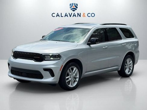 Used 2025 Dodge Durango GT AWD/4WD image 3
