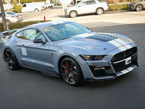 Used 2022 Ford Mustang Shelby GT500 w/ Carbon Fiber Track Pack RWD image 19