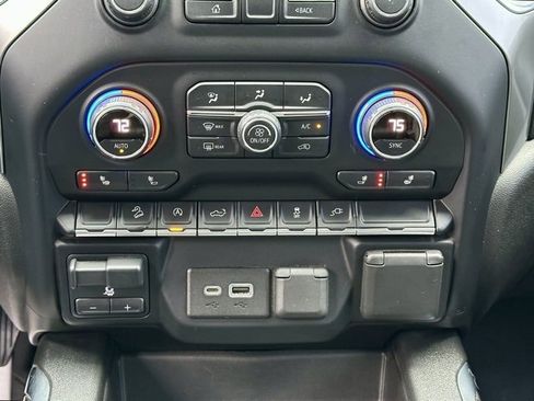 Used 2020 Chevrolet Silverado 1500 LT Trail Boss image 30