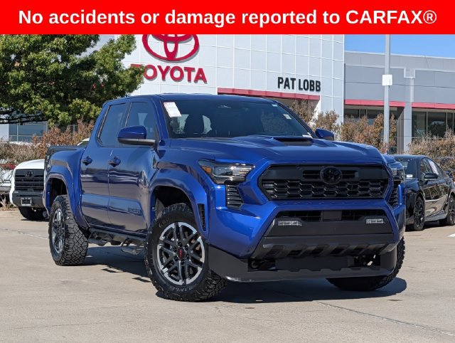 Certified 2025 Toyota Tacoma TRD Sport AWD/4WD image 2