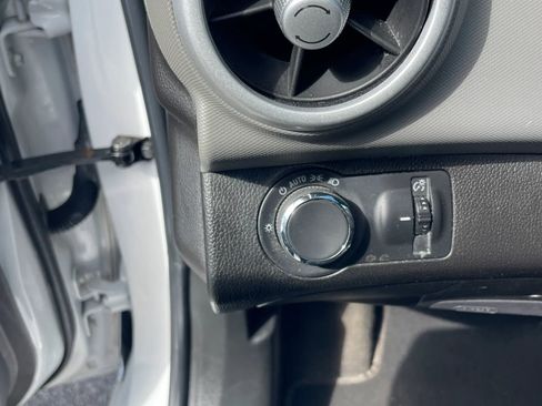 Used 2017 Chevrolet Sonic LT FWD image 17