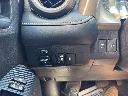Used 2015 Toyota RAV4 XLE AWD/4WD image 27