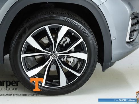 Used 2025 Volkswagen Atlas SEL Premium R-Line image 54