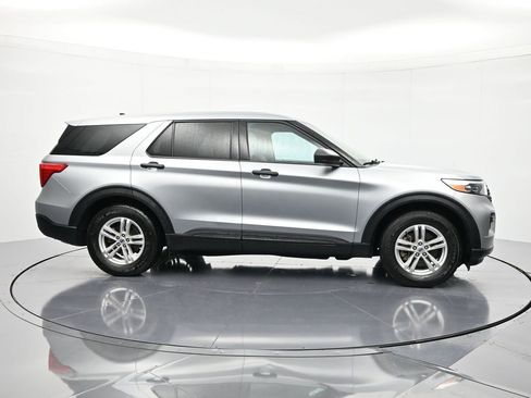 Used 2023 Ford Explorer 2WD image 4
