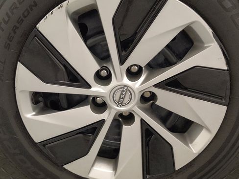 Used 2023 Nissan Altima 2.5 S FWD image 31