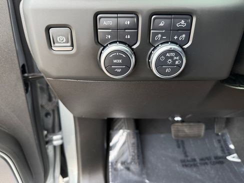 Used 2024 GMC Sierra 1500 Denali AWD/4WD image 24