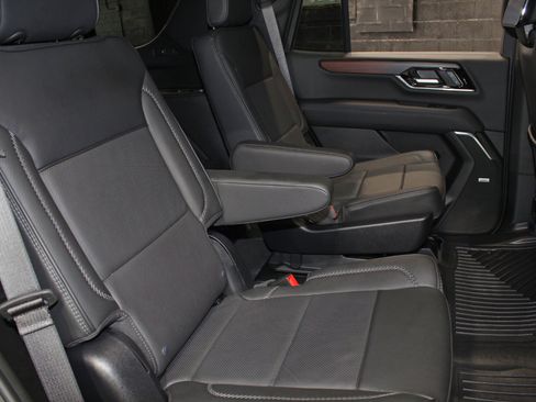 Used 2025 GMC Yukon Denali w/ Denali Reserve Package AWD/4WD image 56