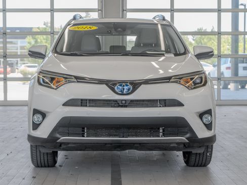 Used 2018 Toyota RAV4 Limited w/ Advanced Technology Package AWD/4WD image 11