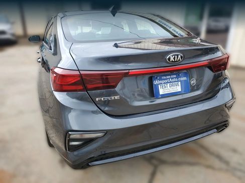 Used 2021 Kia Forte LXS FWD image 11