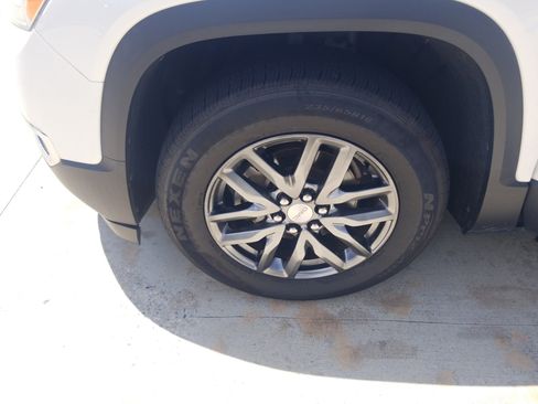 Used 2018 GMC Acadia SLT FWD image 21