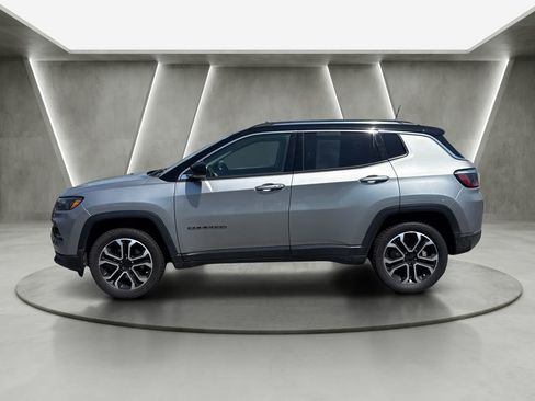 Used 2022 Jeep Compass Limited AWD/4WD image 3
