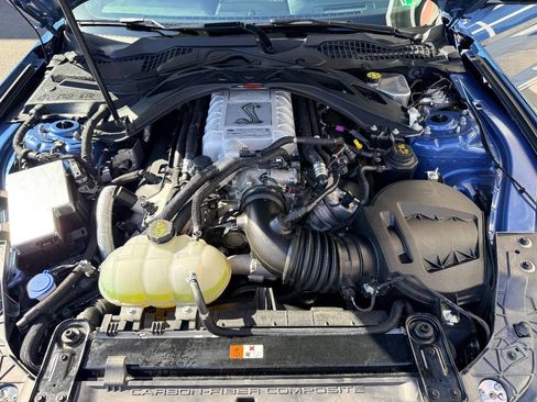 Used 2021 Ford Mustang Shelby GT500 w/ Technology Package image 37