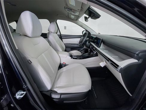 Certified 2025 Hyundai Tucson SEL AWD/4WD image 31