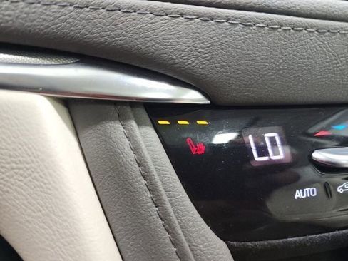 Used 2019 Cadillac XT5 Luxury AWD/4WD image 35