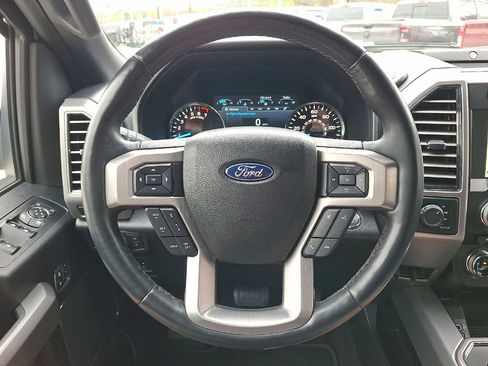 Used 2018 Ford F150 Platinum w/ Equipment Group 701A Luxury AWD/4WD image 16