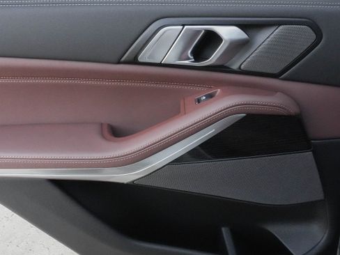 Used 2026 BMW X5 xDrive50e w/ M Sport Package image 35