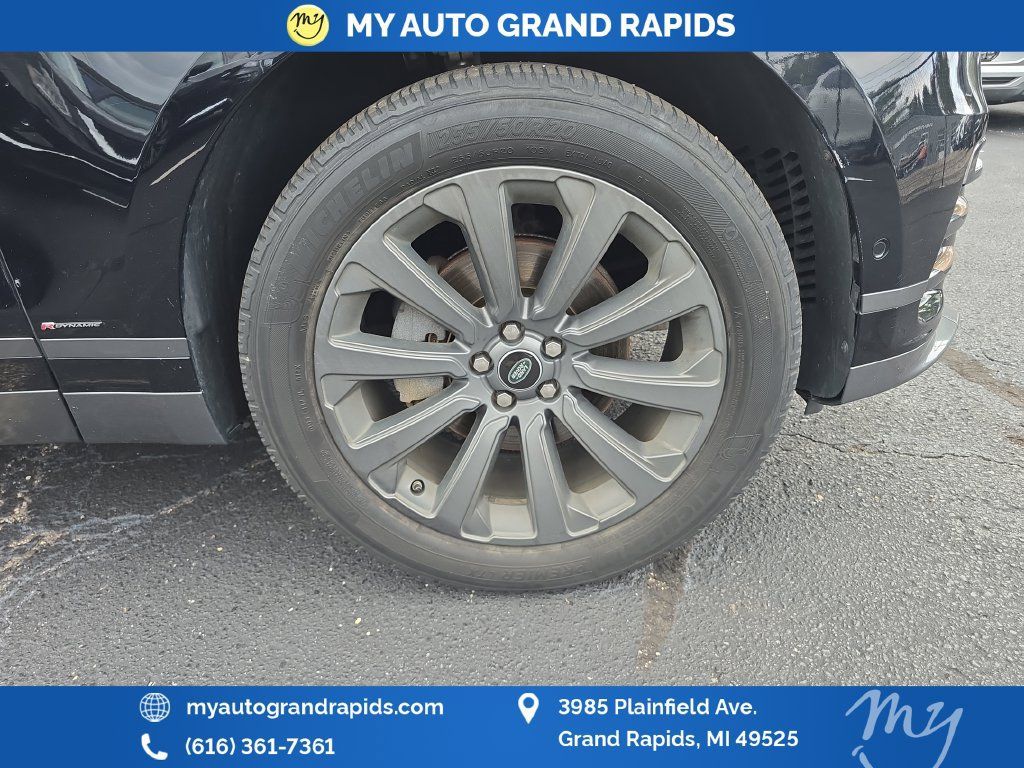 Used 2019 Land Rover Range Rover Velar R-Dynamic SE AWD/4WD image 33