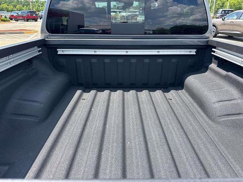 New 2026 Nissan Frontier SV w/ SV Convenience Package RWD image 7