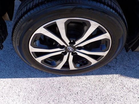 Used 2020 Subaru Forester Limited image 8