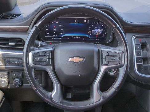 Used 2022 Chevrolet Suburban LT image 24