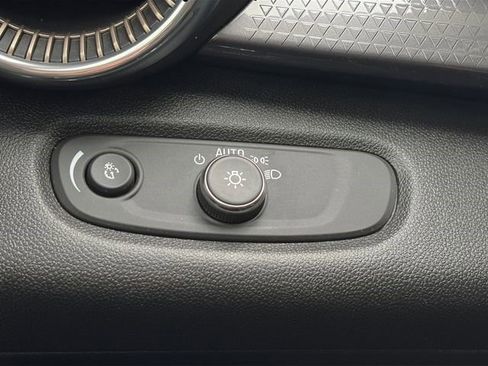 Certified 2025 Chevrolet Trax ACTIV image 8