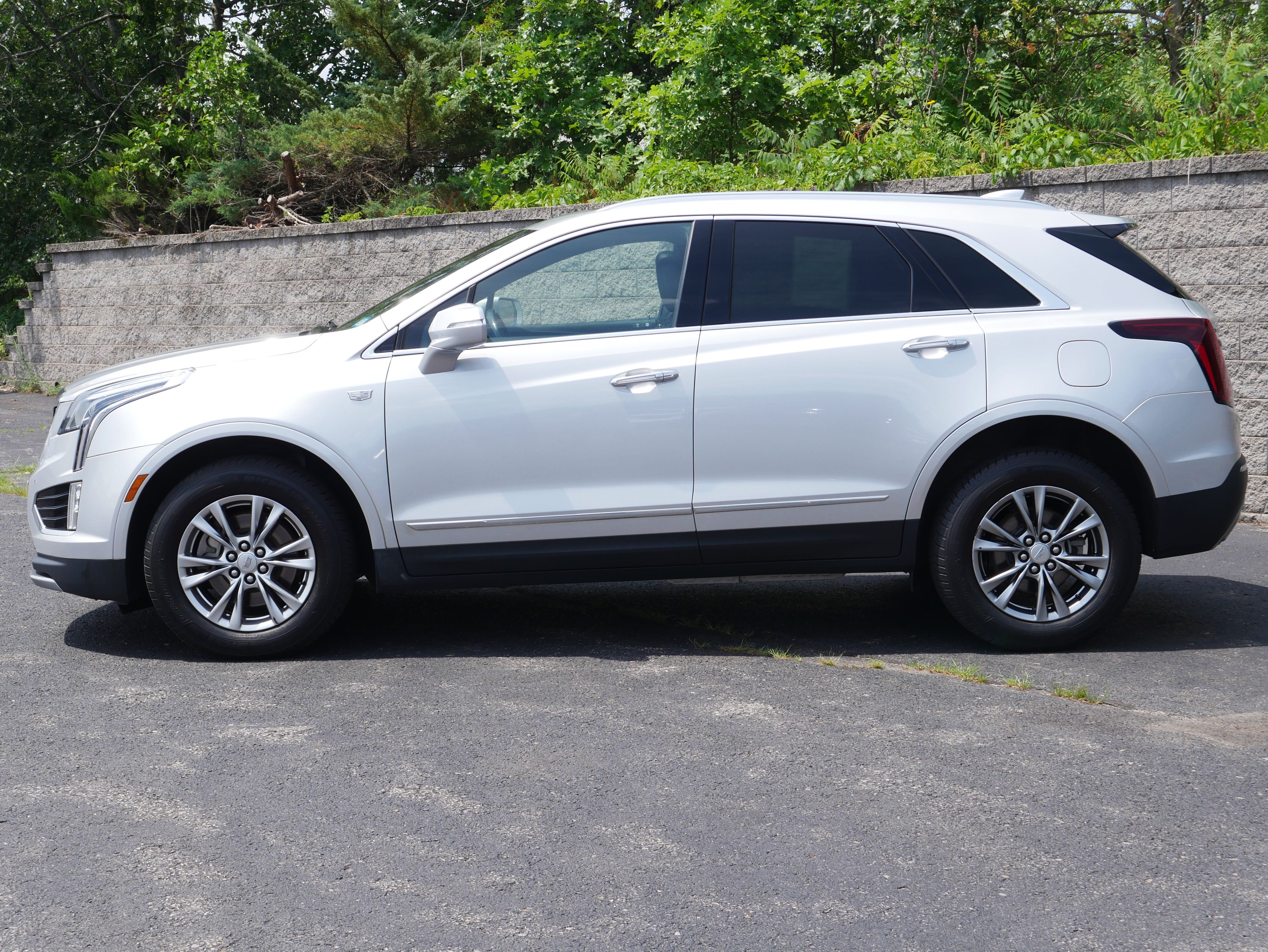 Used 2020 Cadillac XT5 Premium Luxury AWD/4WD image 3