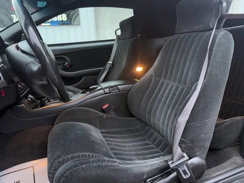 Used 2000 Pontiac Firebird Convertible image 11