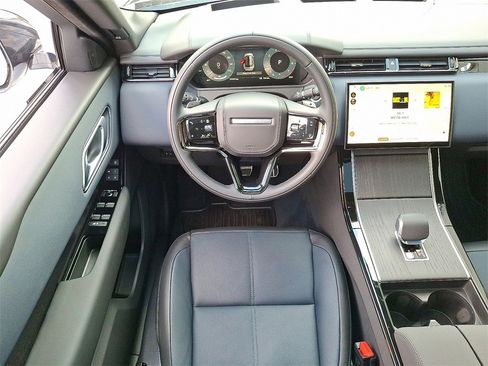 New 2026 Land Rover Range Rover Velar Dynamic SE image 7