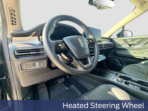 Used 2025 Lincoln Corsair Reserve image 15