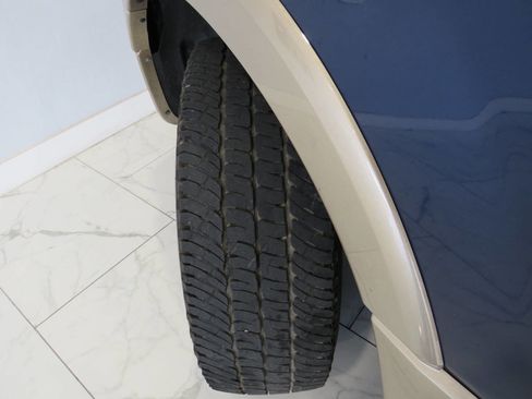 Used 2012 Ford Expedition XLT image 30