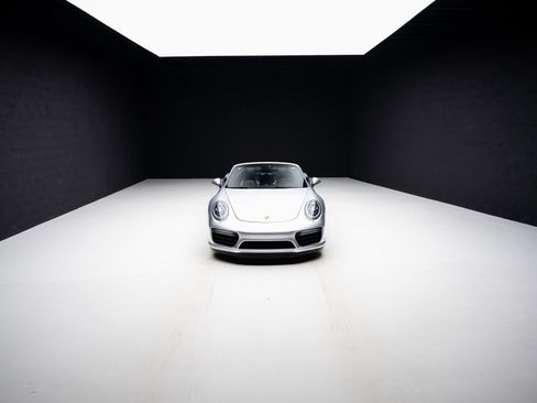 Used 2017 Porsche 911 Turbo image 85