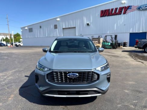 Used 2023 Ford Escape Active w/ Tech Pack #2 AWD/4WD image 41