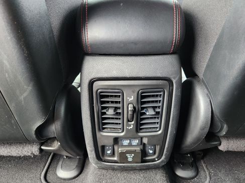 Used 2024 Dodge Durango GT image 32