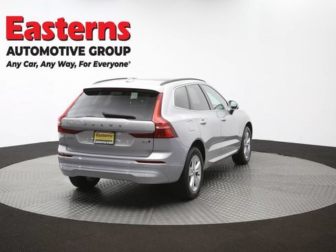 Used 2022 Volvo XC60 B5 Momentum AWD/4WD image 43