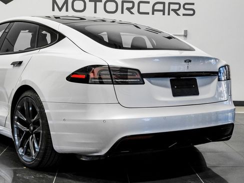 Used 2023 Tesla Model S Base image 16