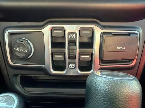 Used 2020 Jeep Wrangler Unlimited Sport S AWD/4WD image 34