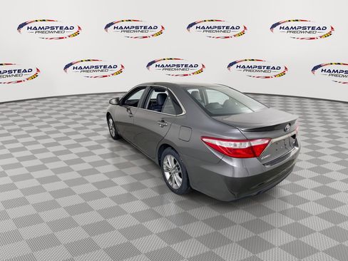 Used 2015 Toyota Camry SE image 6
